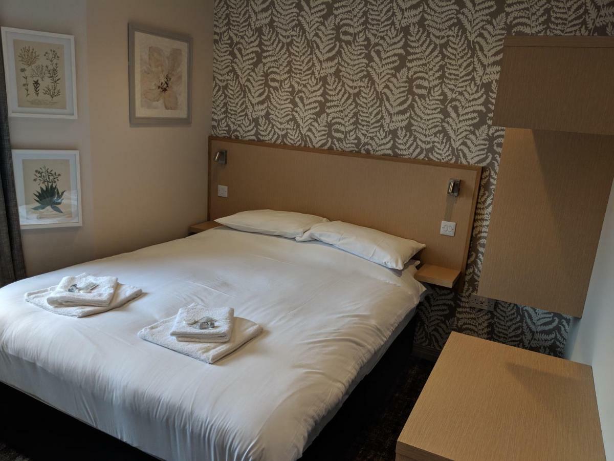 The Queens Head Bed and Breakfast Durham Exteriör bild